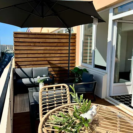 Theniceterrace *