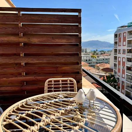 Theniceterrace Lägenhet *